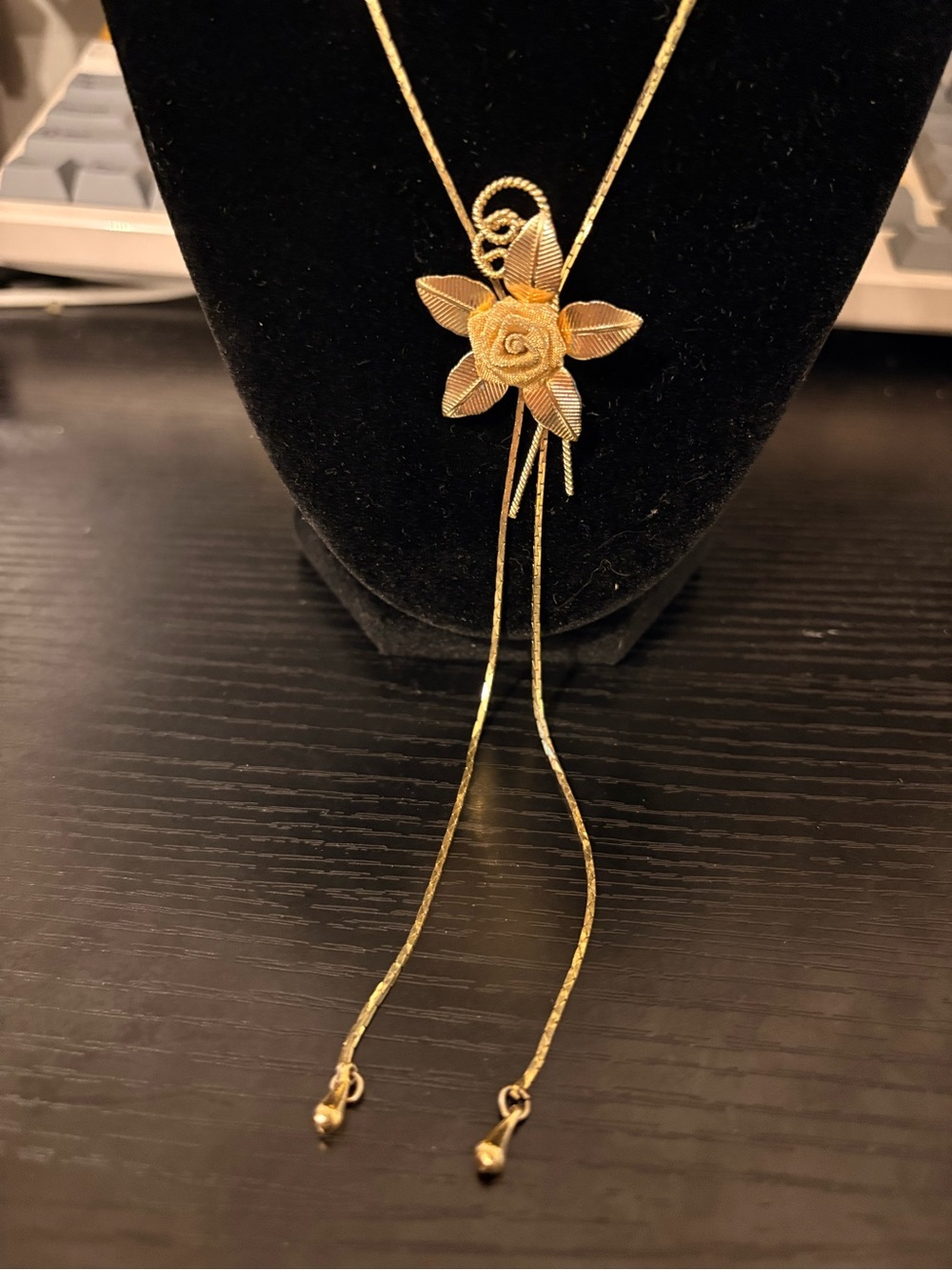 Vintage Gold Mesh Rose Lariat Slide Necklace 28"